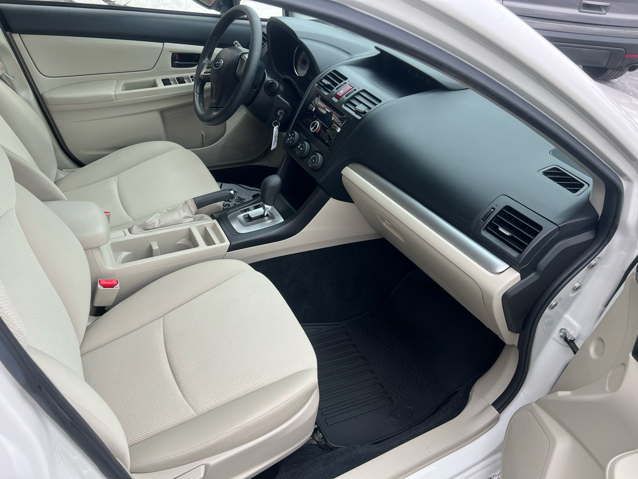 Subaru Impreza Base 5-Door 2014