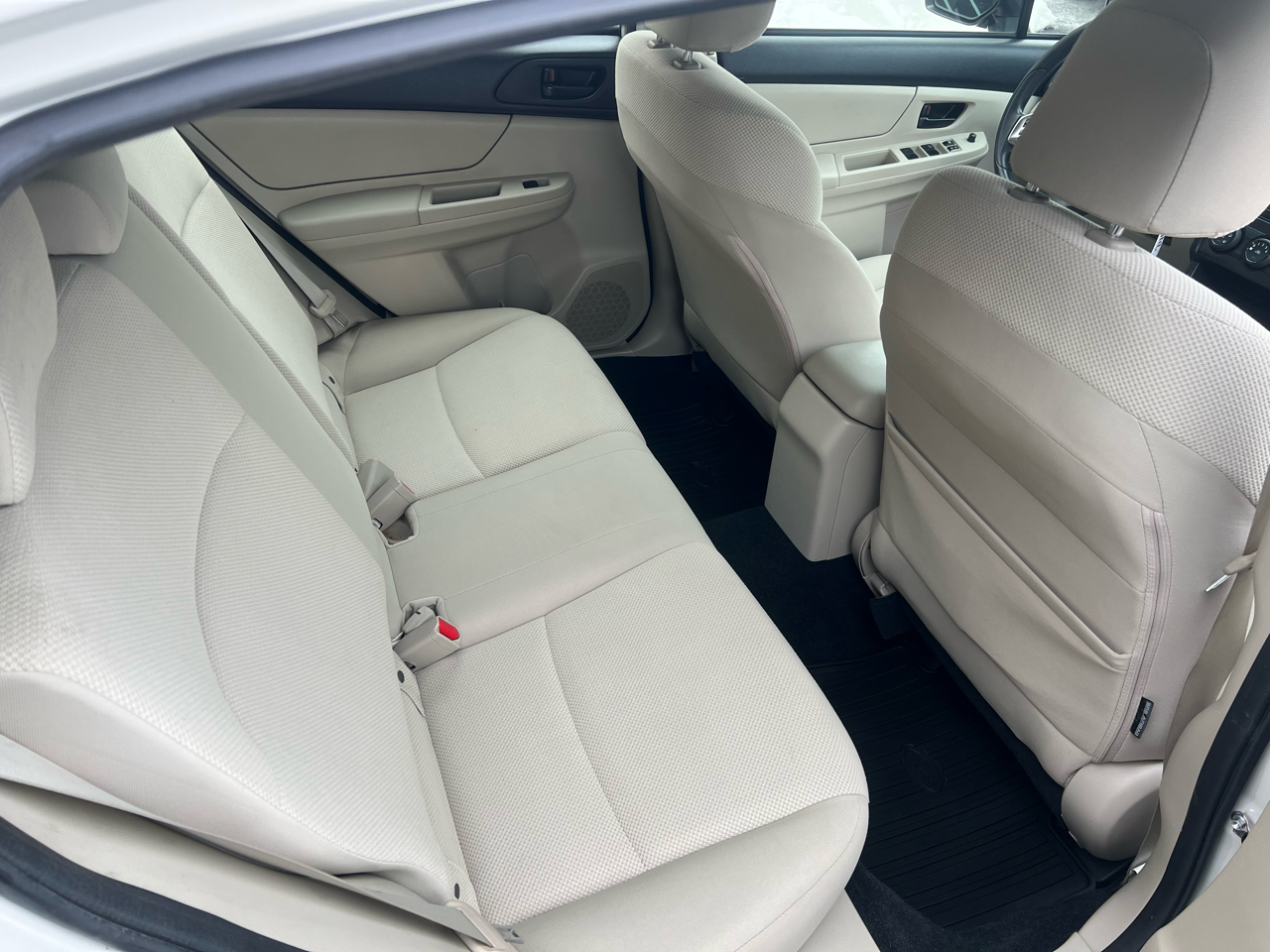 Subaru Impreza Base 5-Door 2014