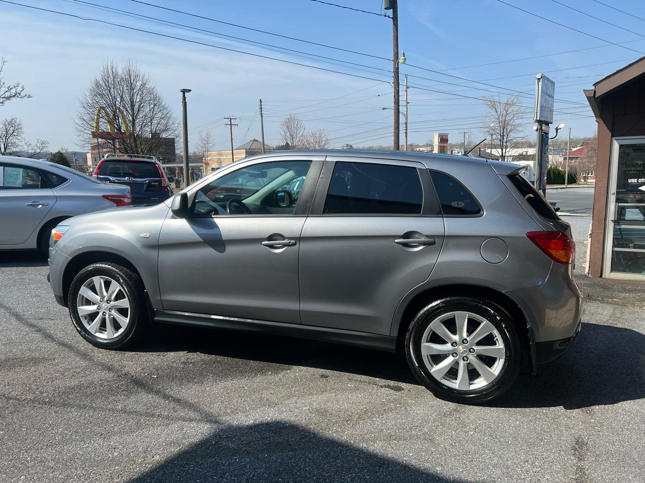 Mitsubishi Outlander Sport  2015