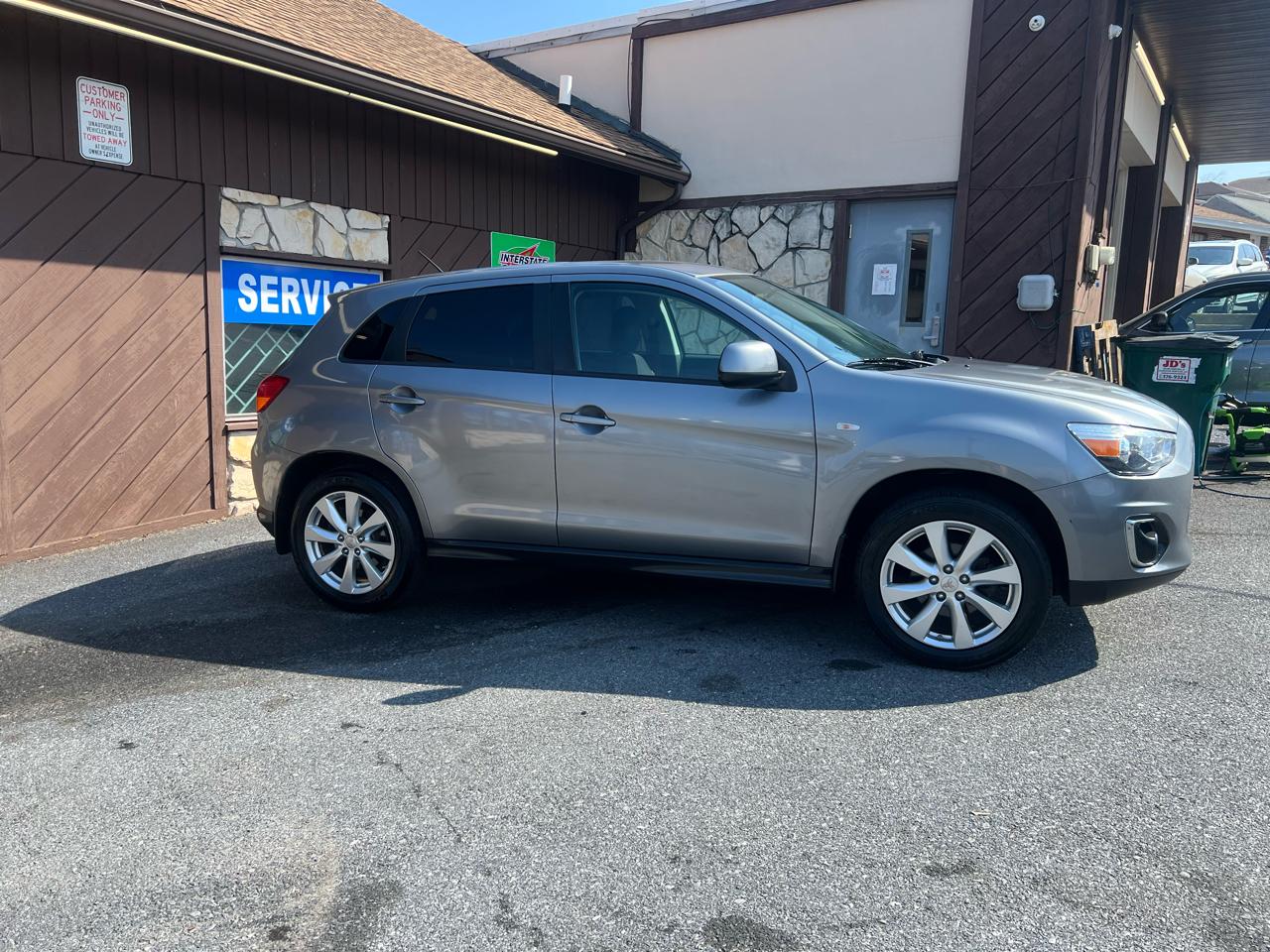 Mitsubishi Outlander Sport  2015