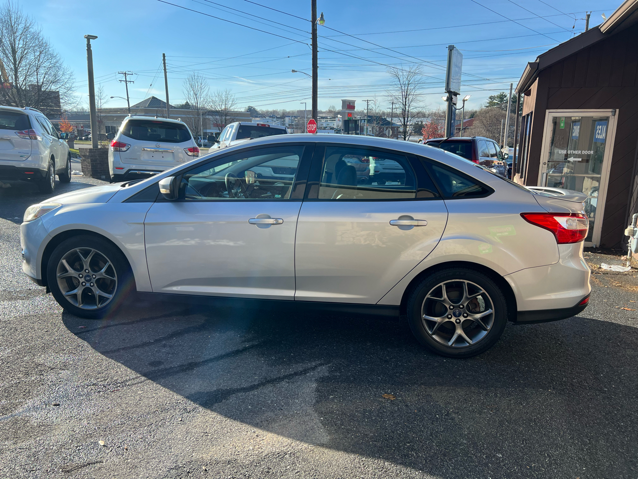 Ford Focus SE Sedan 2013