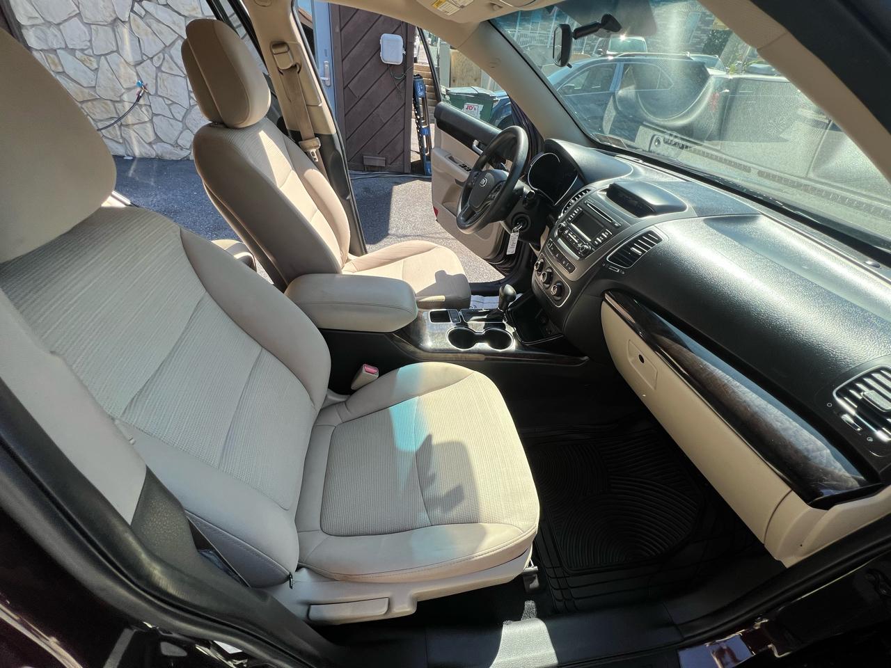 Kia Sorento LX V6 FWD 2014