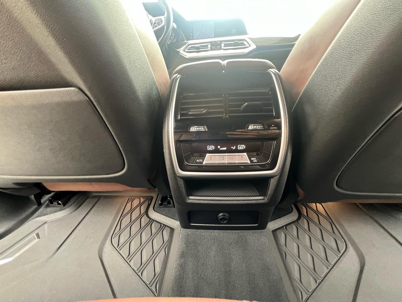 BMW X5 M50i 2020