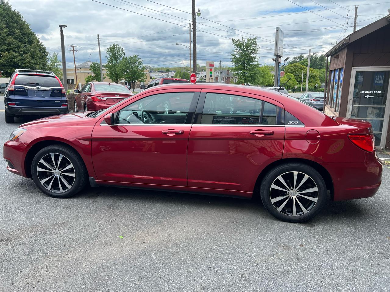 Chrysler 200 Touring 2013