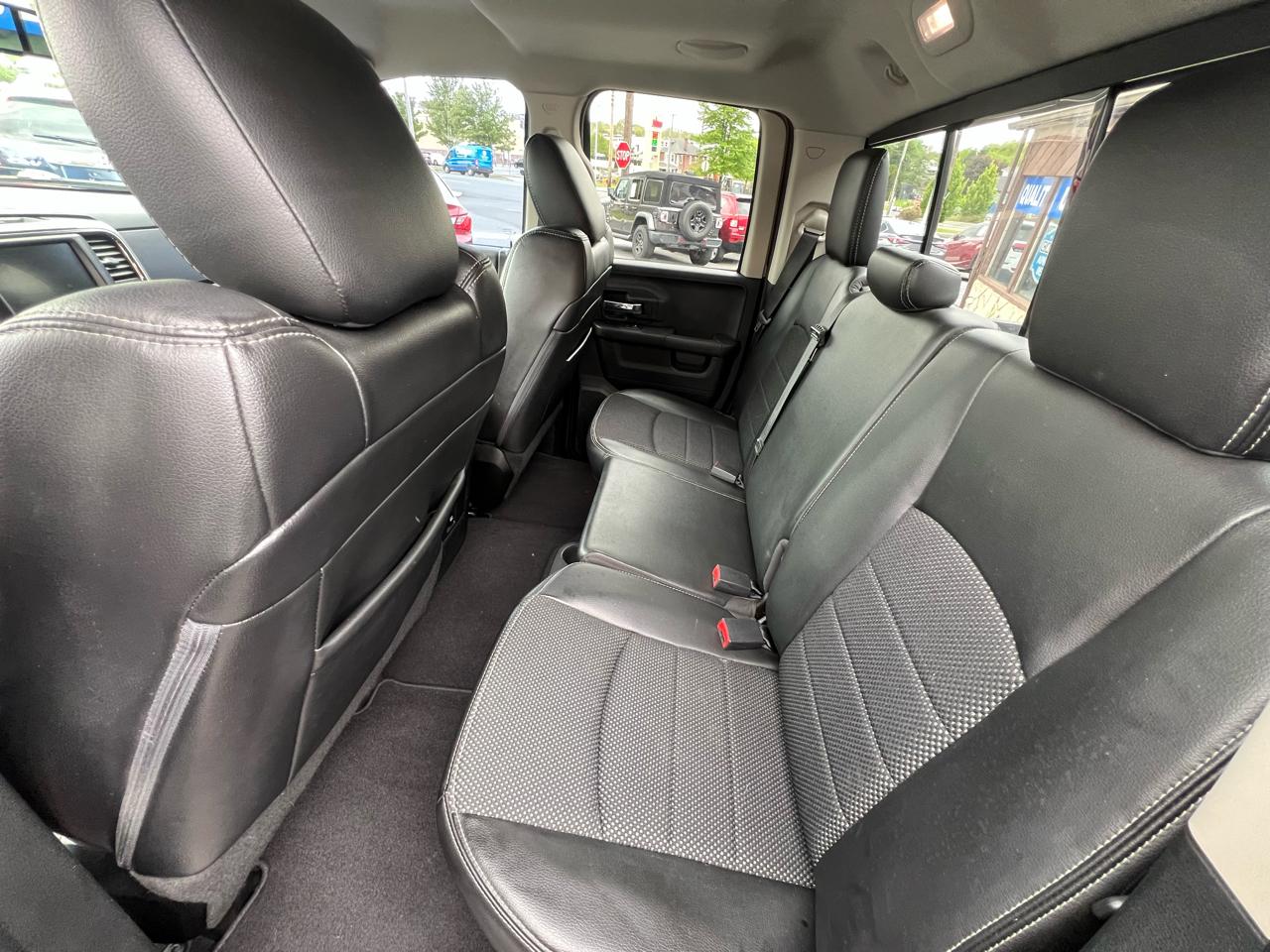 RAM 1500 Sport Quad Cab 4WD 2014