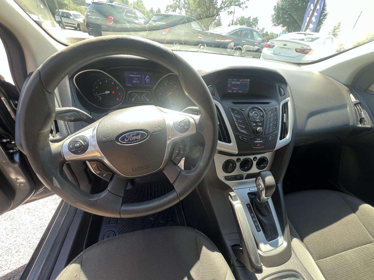 Ford Focus SE Sedan 2013