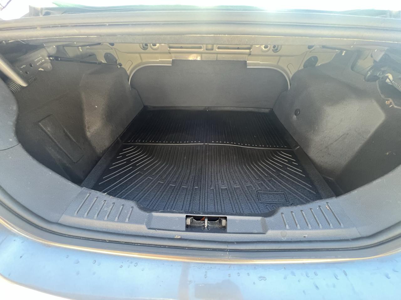 Ford Focus SE Sedan 2013