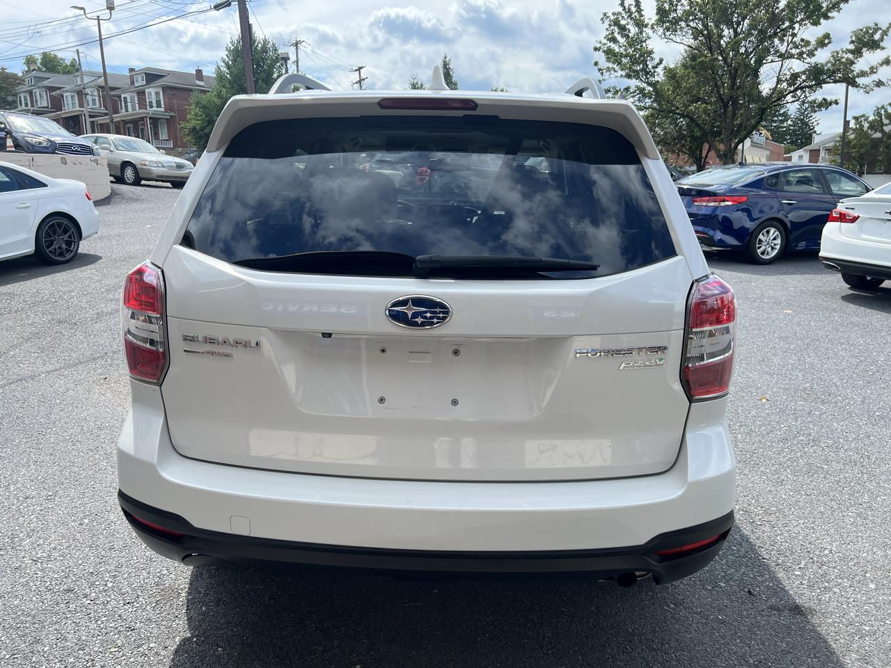Subaru Forester 2.5i Touring 2016