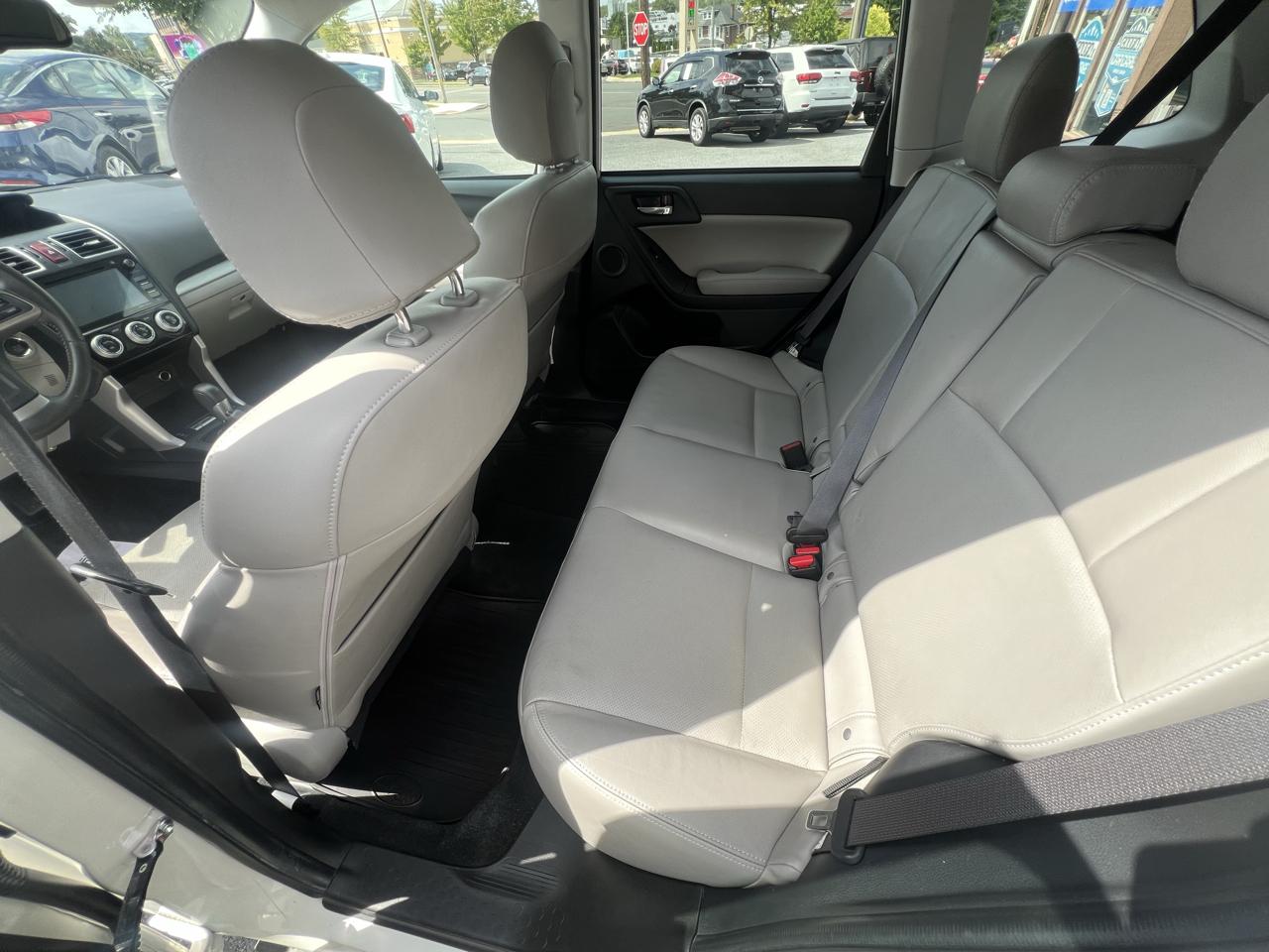 Subaru Forester 2.5i Touring 2016
