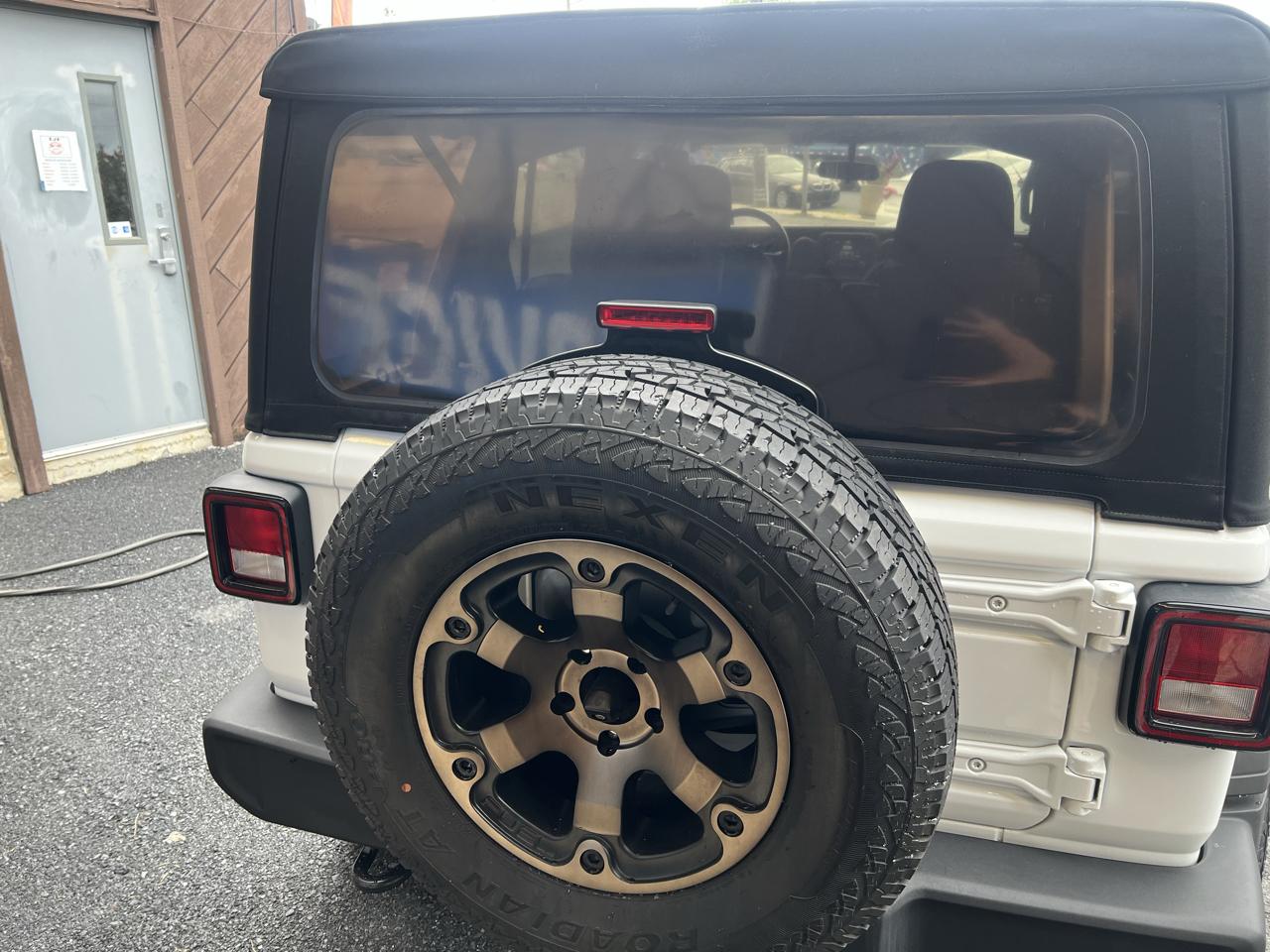Jeep Wrangler Unlimited Sport 2018