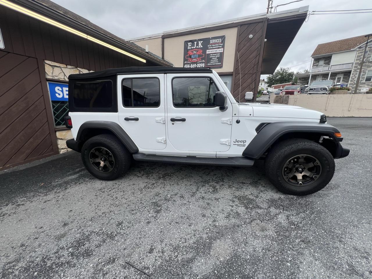 Jeep Wrangler Unlimited Sport 2018