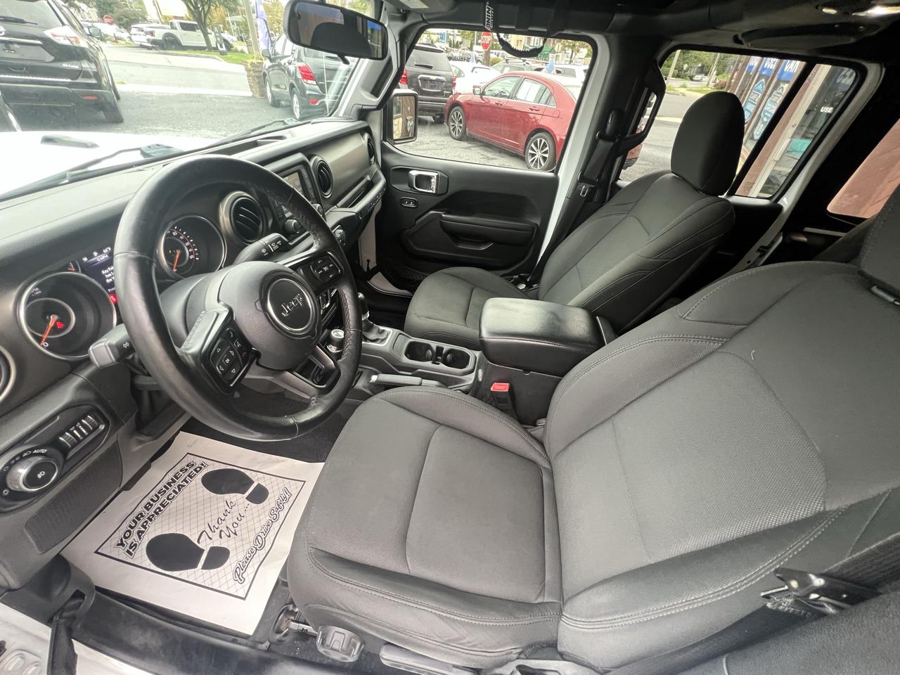 Jeep Wrangler Unlimited Sport 2018