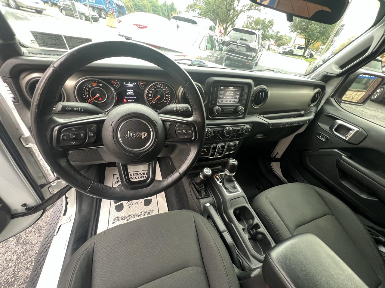 Jeep Wrangler Unlimited Sport 2018