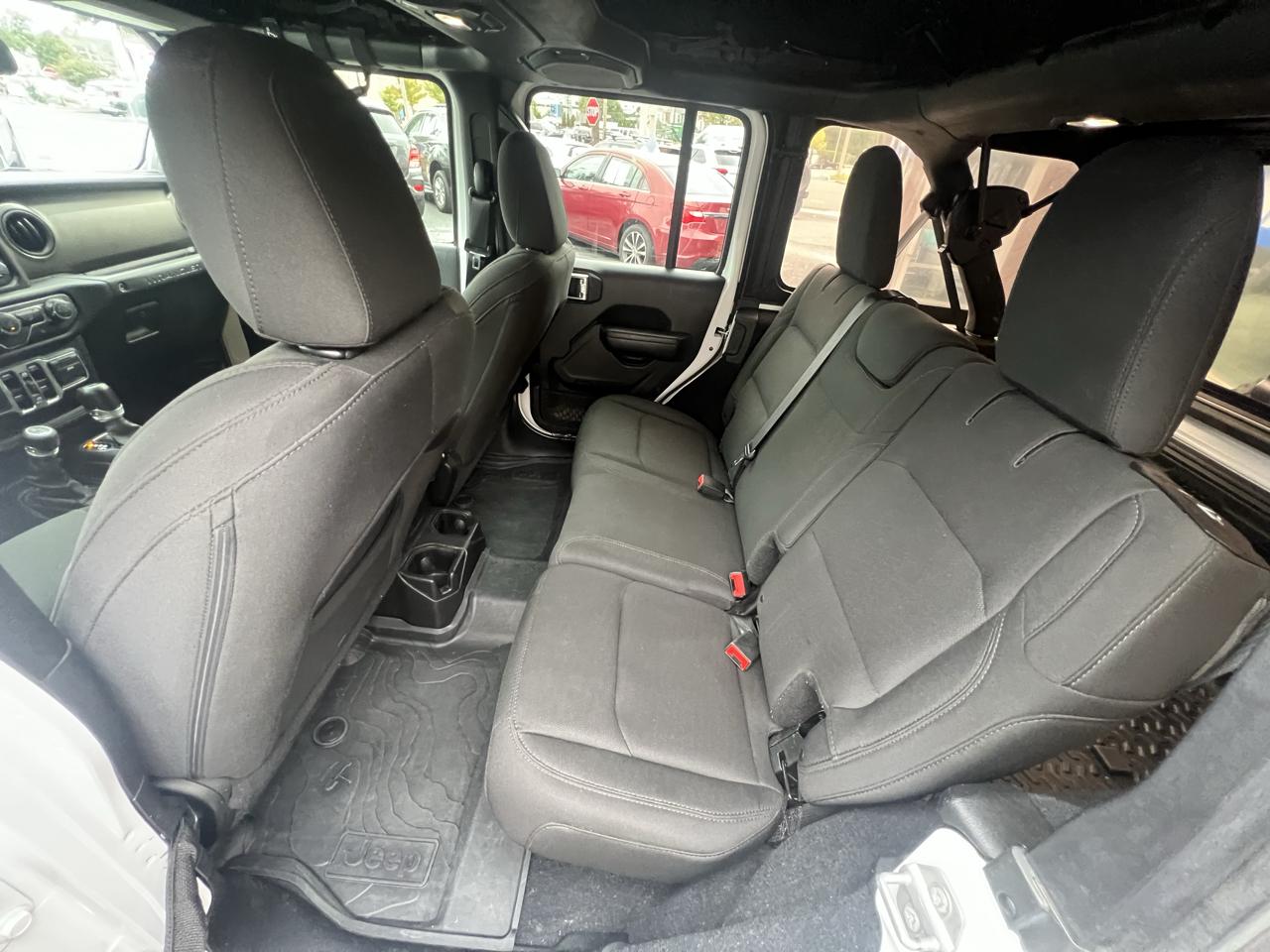 Jeep Wrangler Unlimited Sport 2018