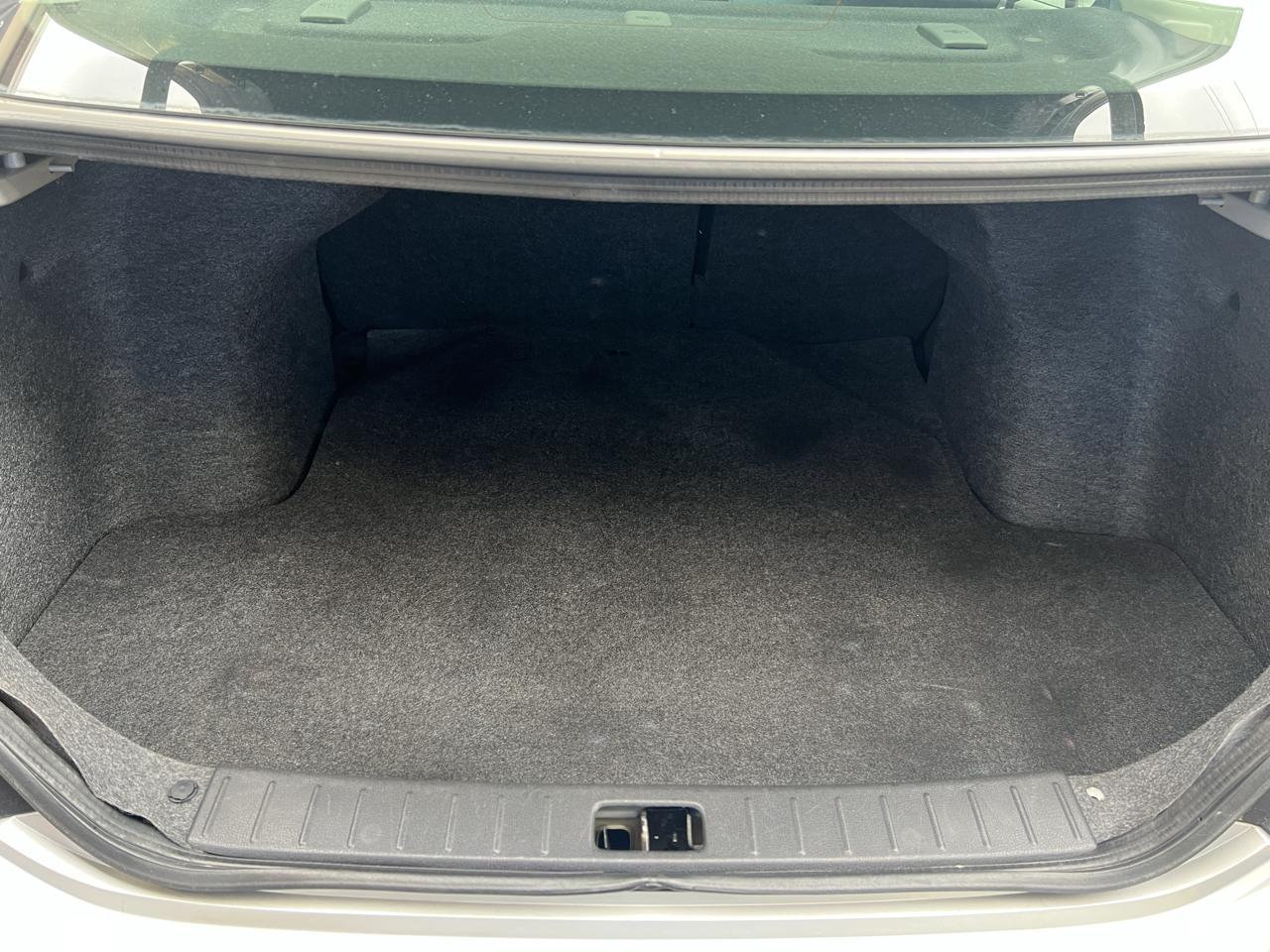 Nissan Versa 1.6 SV Sedan 2019