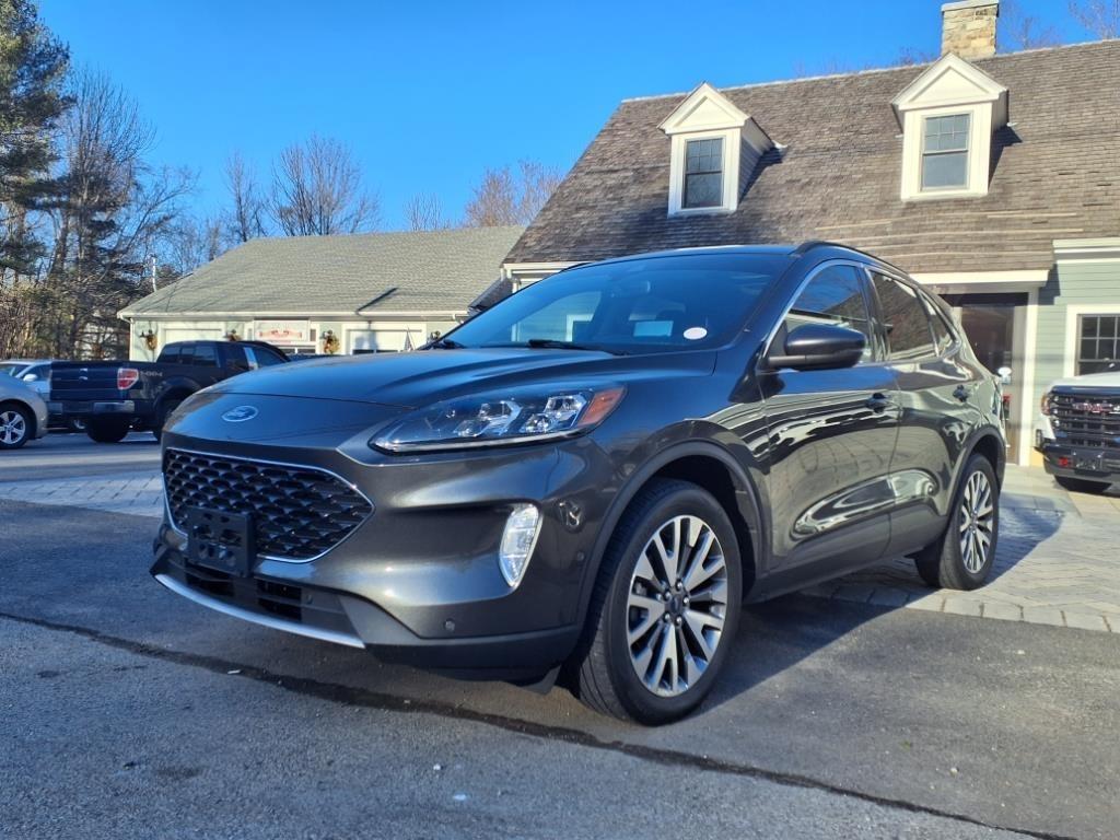 2020 Ford Escape Titanium 4WD