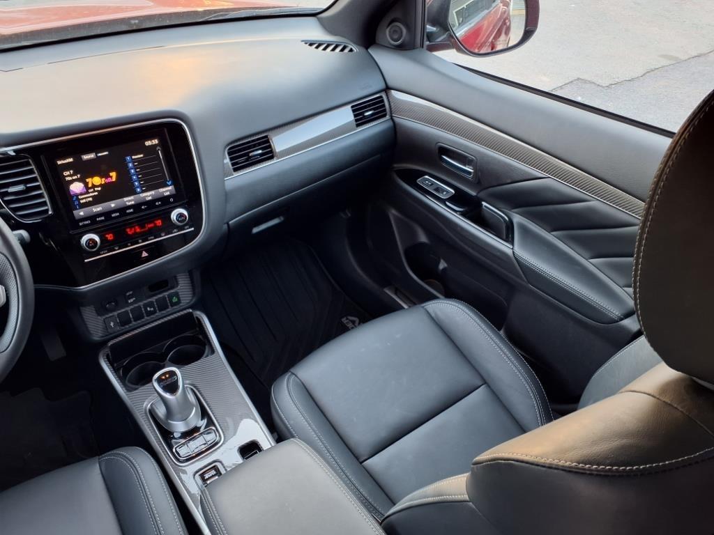 Mitsubishi Outlander PHEV SEL 2022