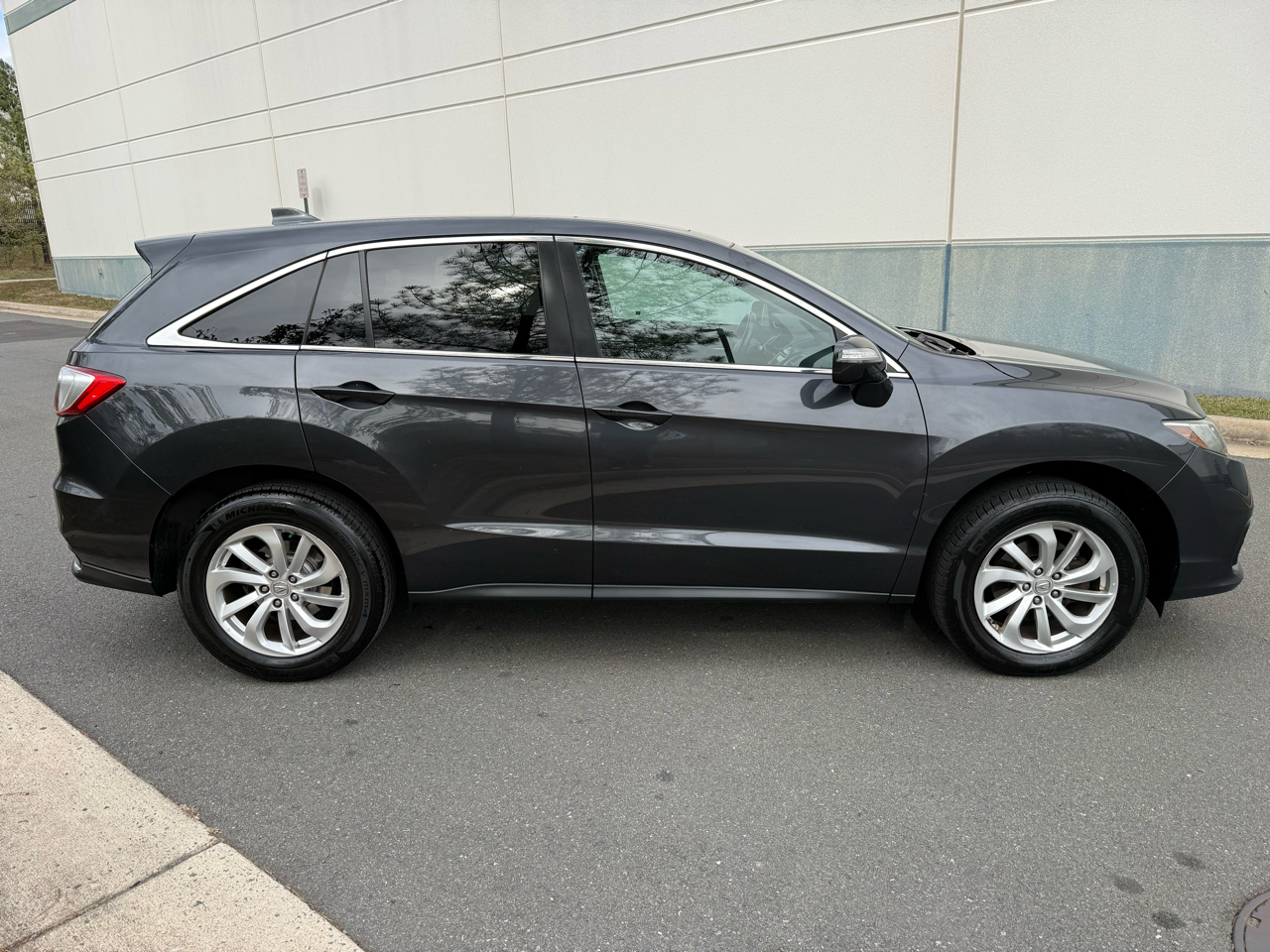 Acura RDX 6-Spd AT AWD w/ Technology Package 2016 Acura RDX 6-Spd AT AWD w/ Technology Package 2016