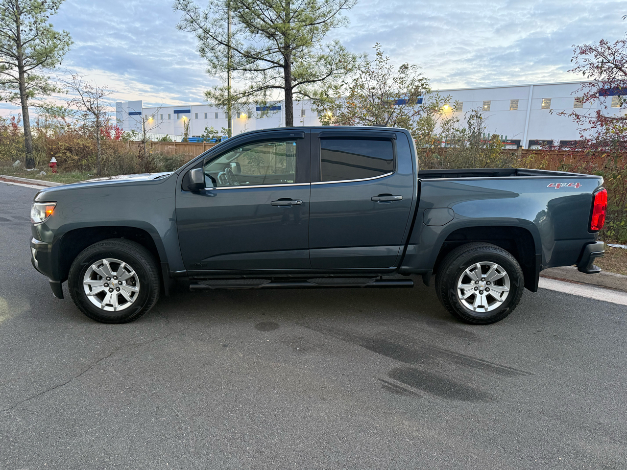 2019 Chevrolet Colorado LT photo 4