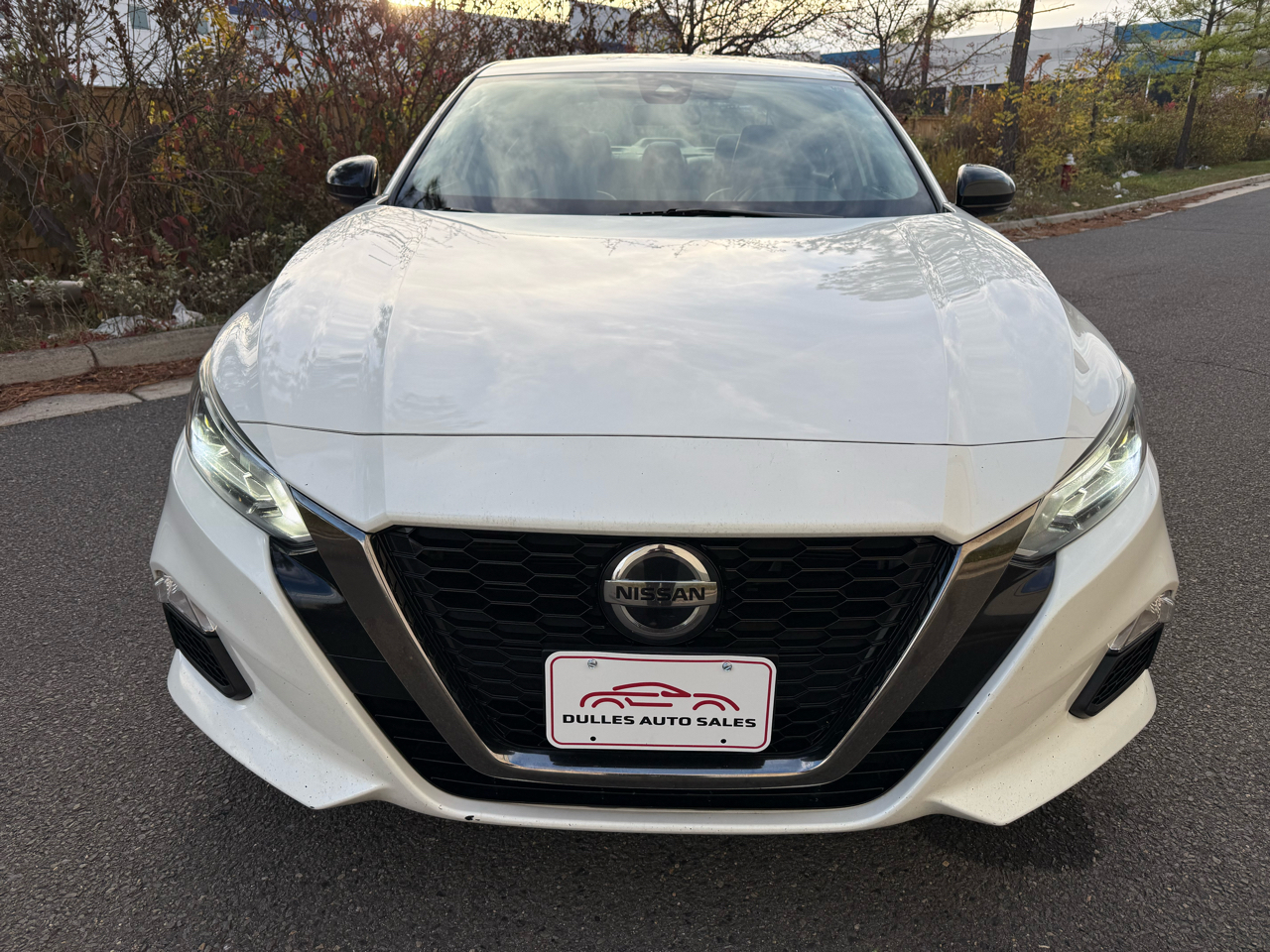 2020 Nissan Altima 2.5 SR photo 2