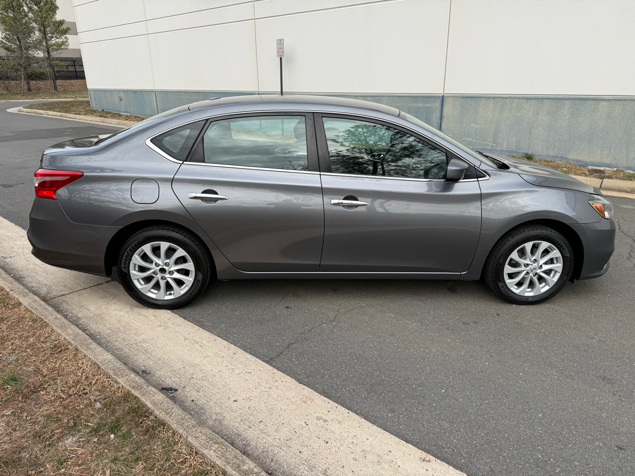 Nissan Sentra SV CVT 2018