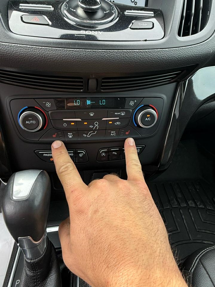 Ford Escape Titanium 4WD 2018