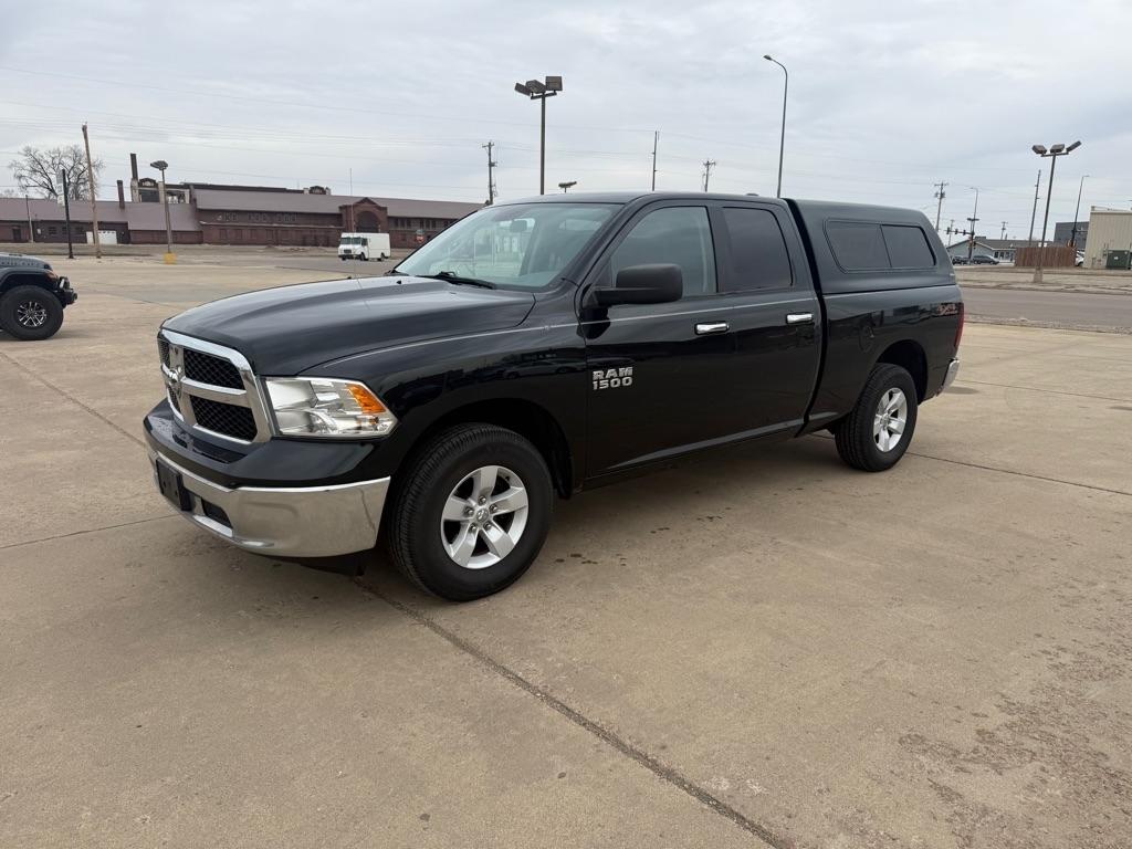 RAM 1500 SLT Quad Cab 4WD 2017
