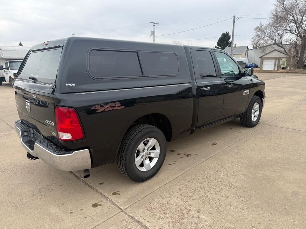 RAM 1500 SLT Quad Cab 4WD 2017