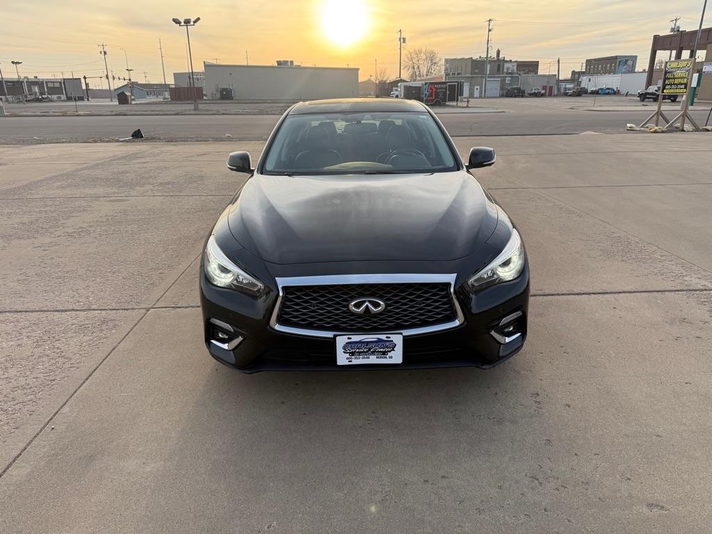 Infiniti Q50 3.0t LUXE AWD 2018