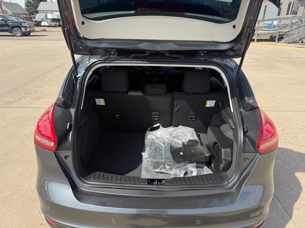 Ford Focus SEL Hatch 2017