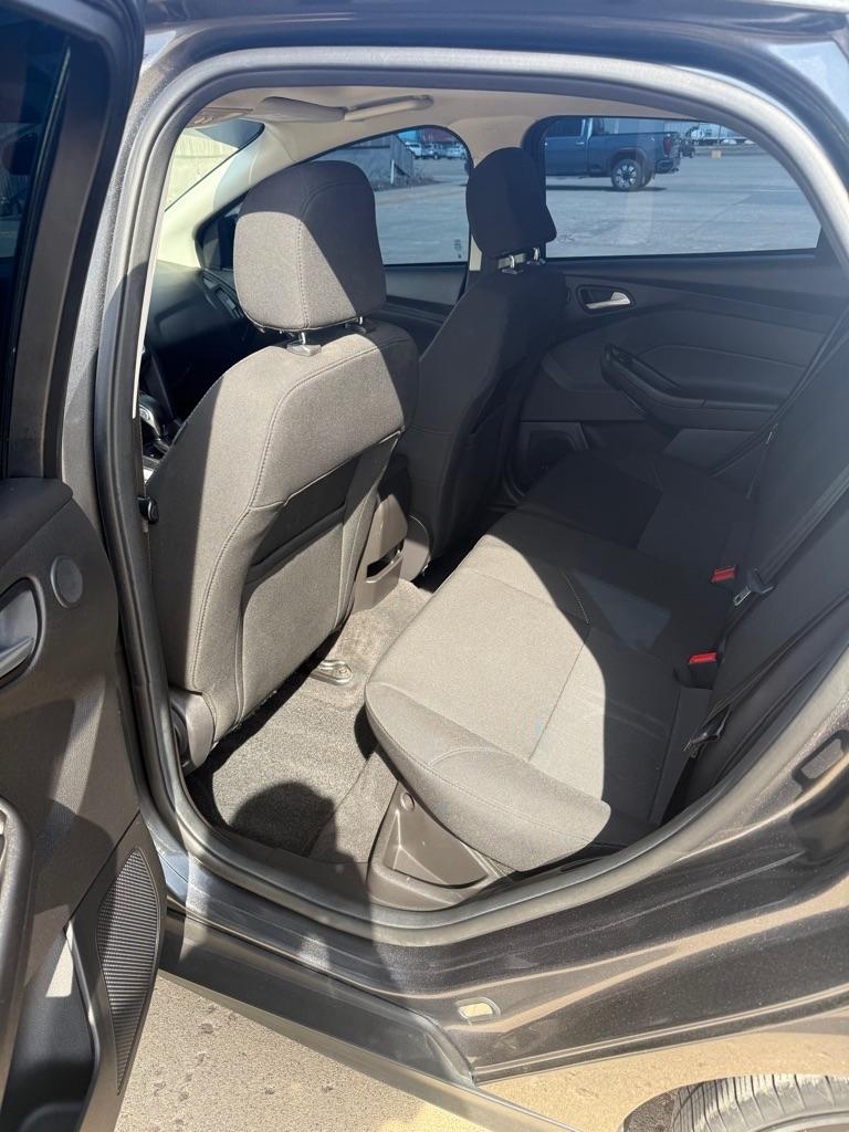 Ford Focus SEL Hatch 2017