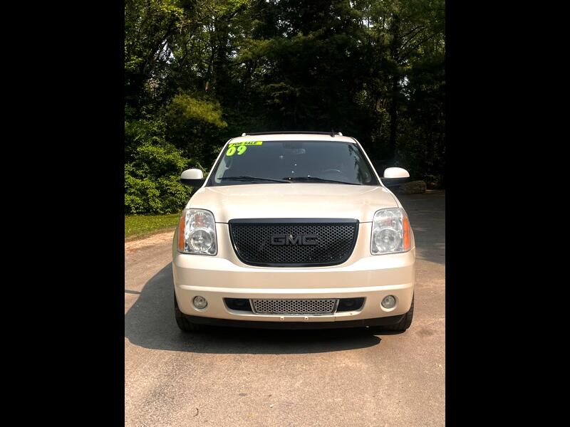 GMC Yukon Denali 4WD 2009