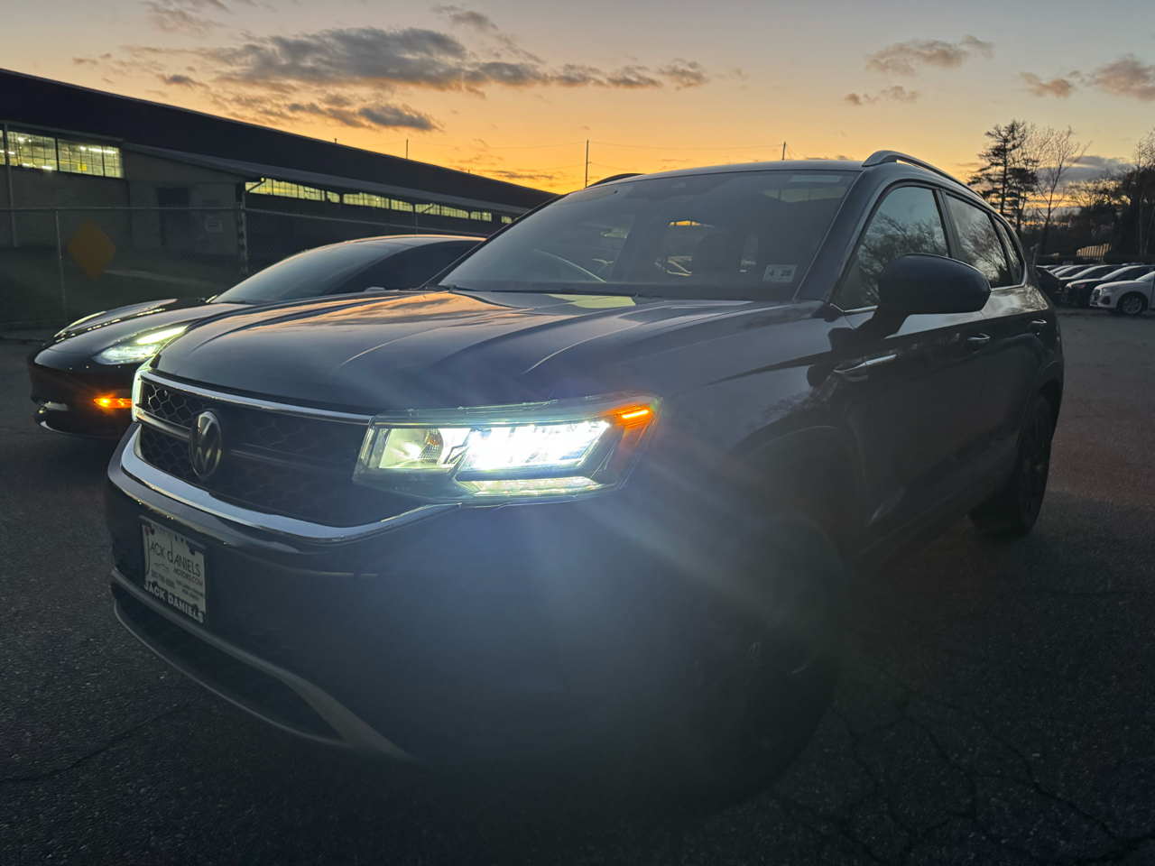 2023 Volkswagen Taos SE 4Motion