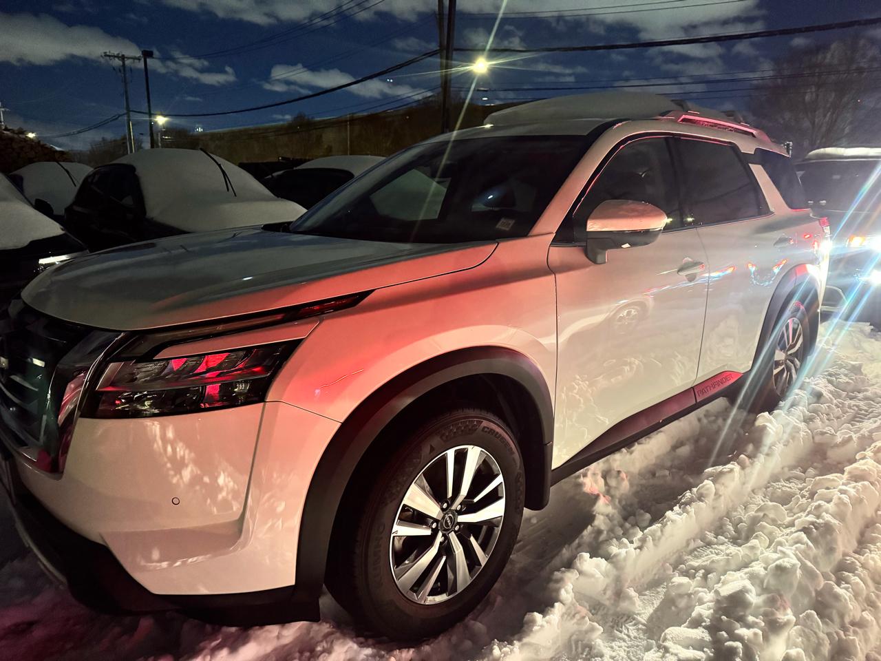 2024 Nissan Pathfinder SL 4WD