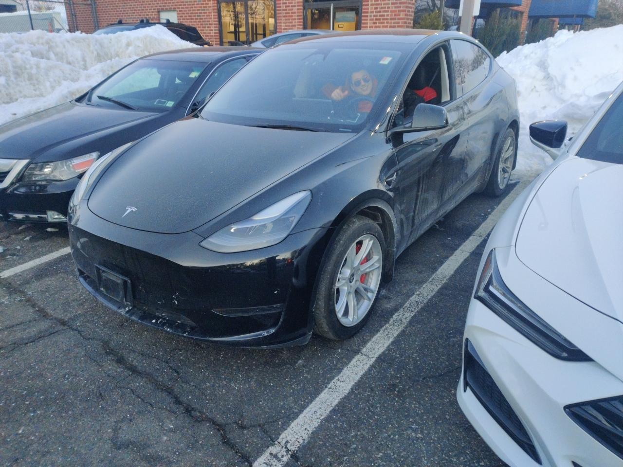 2024 Tesla Model Y Long Range