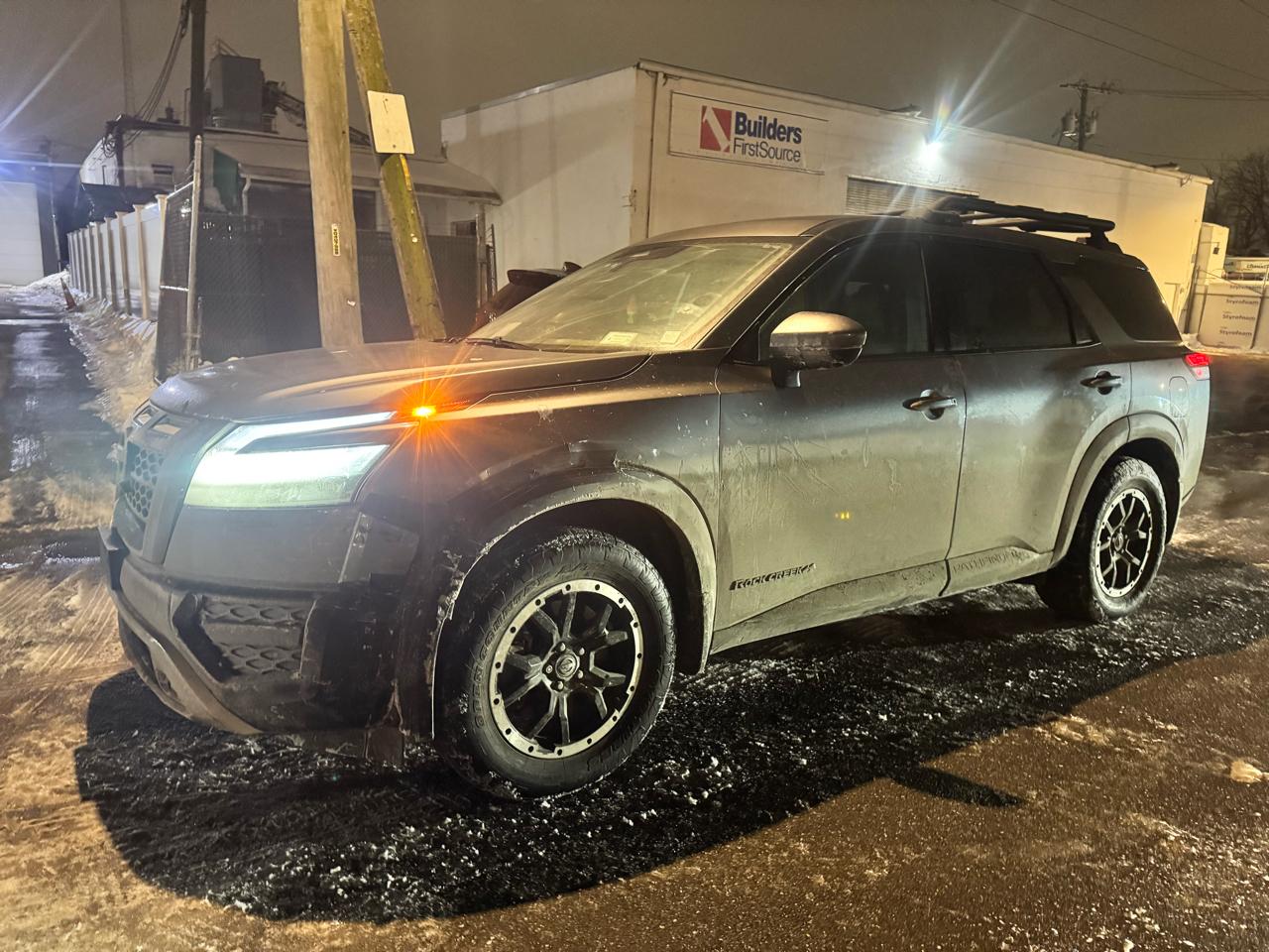 2024 Nissan Pathfinder SV 4WD