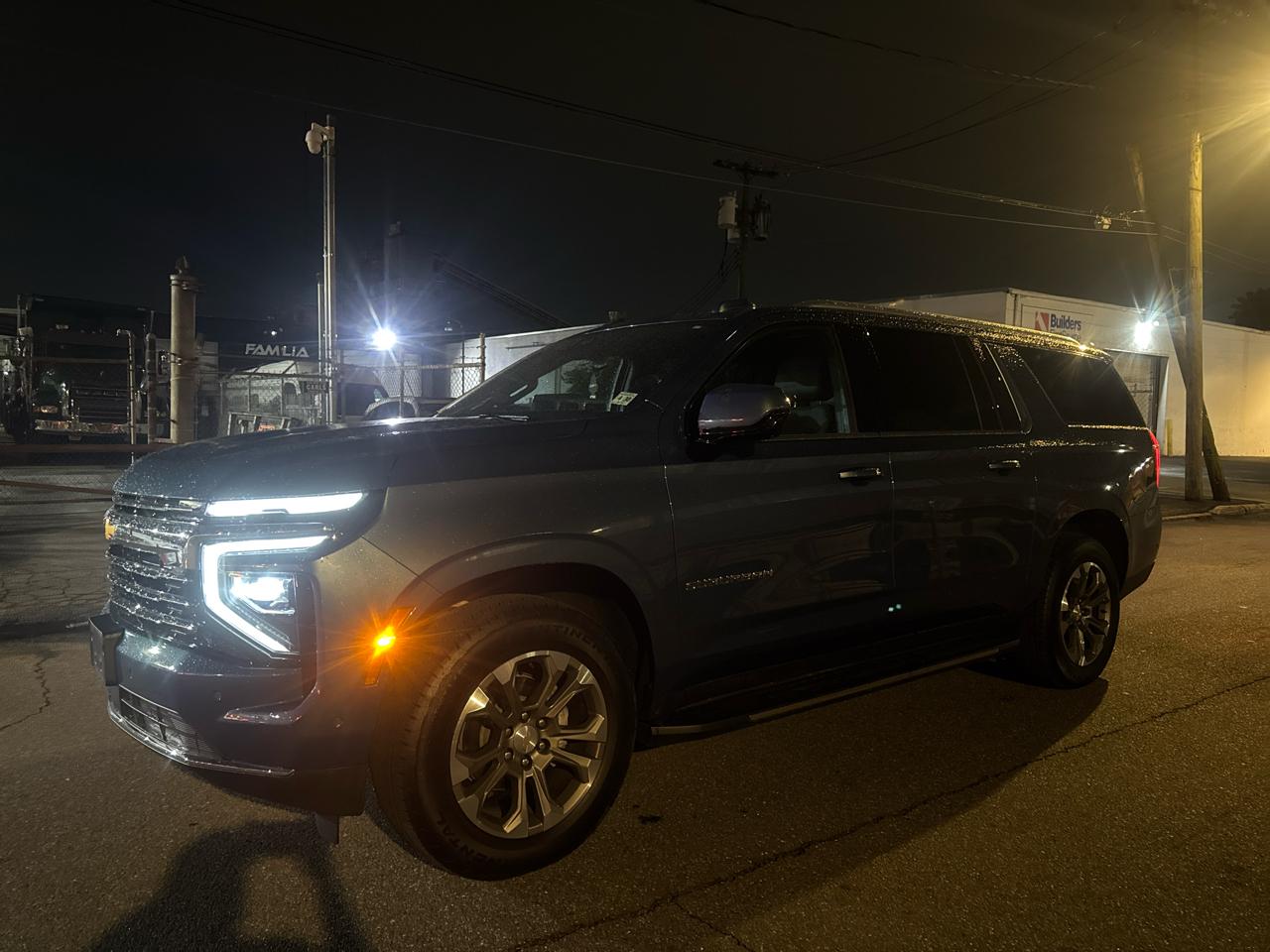 2025 Chevrolet Suburban LT 4WD