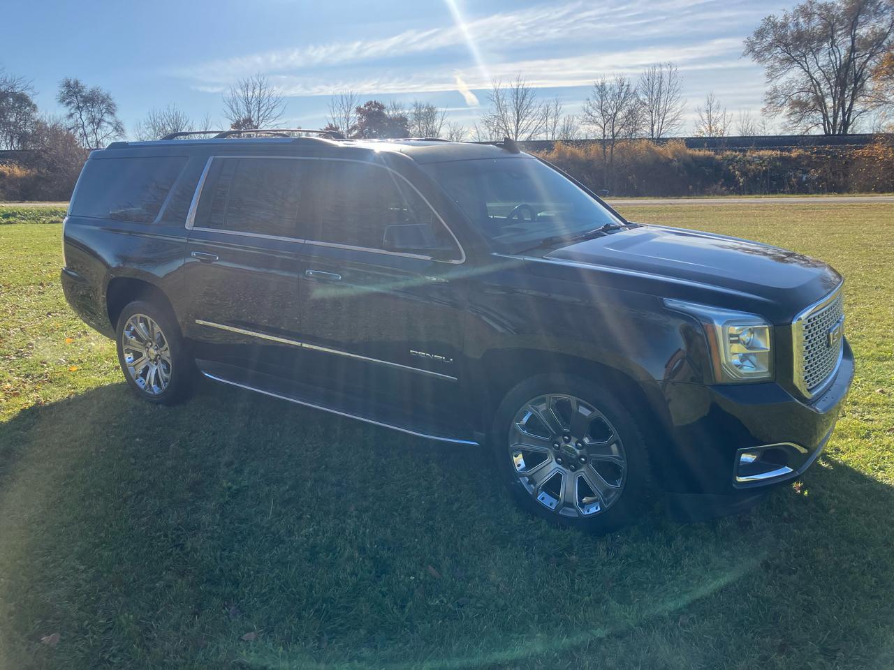 2015 GMC Yukon Denali XL 4WD - 3RD ROW SEATING