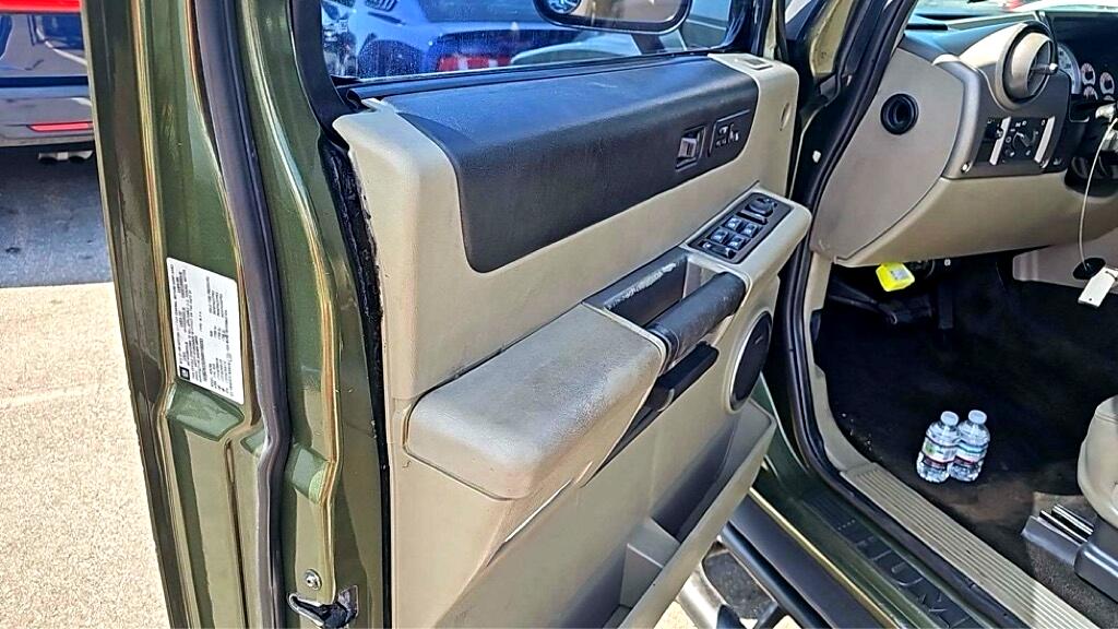 HUMMER H2 Sport Utility 2004 HUMMER H2 Sport Utility 2004