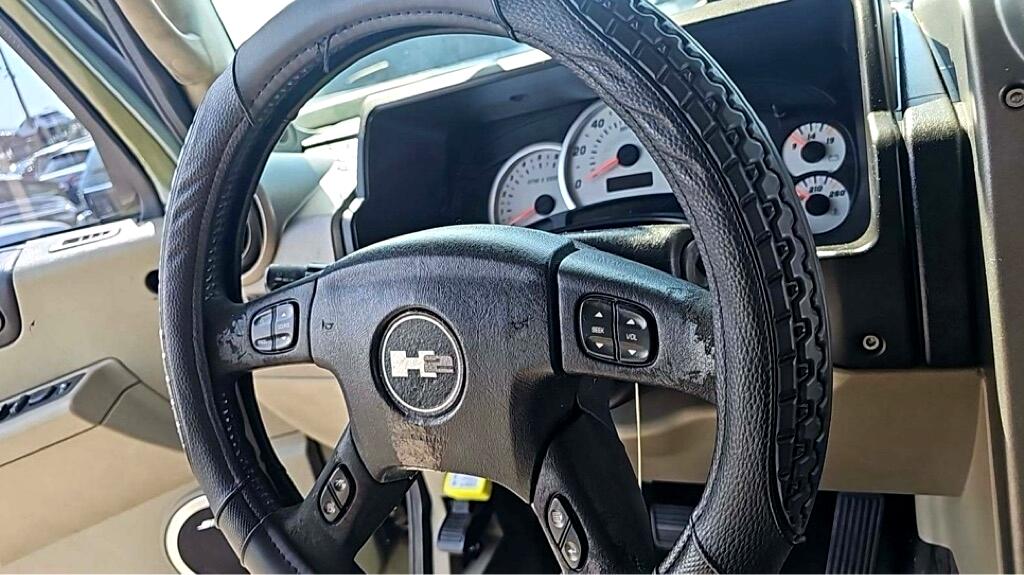 HUMMER H2 Sport Utility 2004 HUMMER H2 Sport Utility 2004