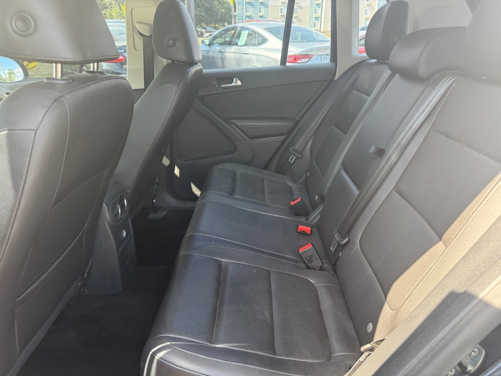 Volkswagen Tiguan S 2017 Volkswagen Tiguan S 2017