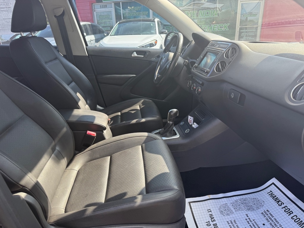 Volkswagen Tiguan S 2017 Volkswagen Tiguan S 2017