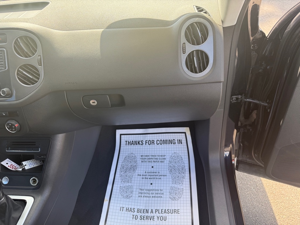 Volkswagen Tiguan S 2017 Volkswagen Tiguan S 2017