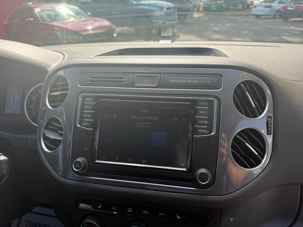 Volkswagen Tiguan S 2017 Volkswagen Tiguan S 2017