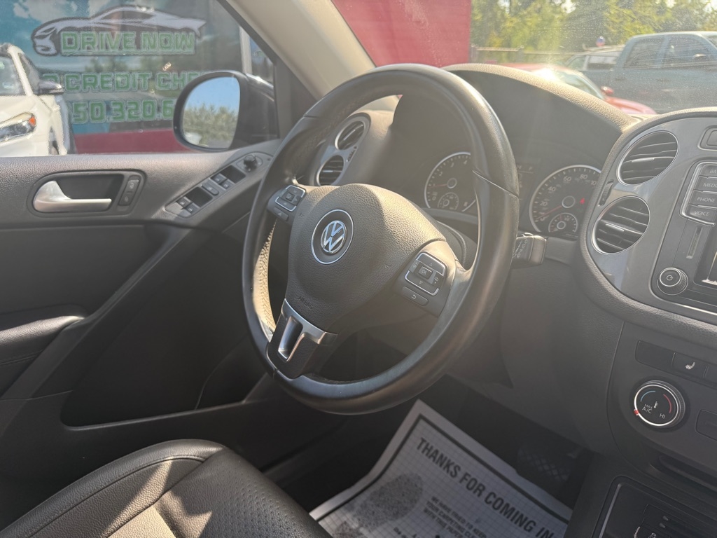 Volkswagen Tiguan S 2017 Volkswagen Tiguan S 2017