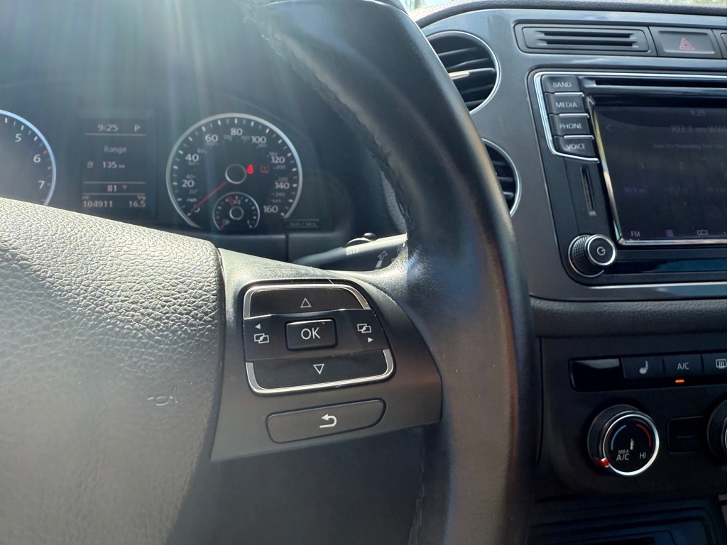 Volkswagen Tiguan S 2017 Volkswagen Tiguan S 2017