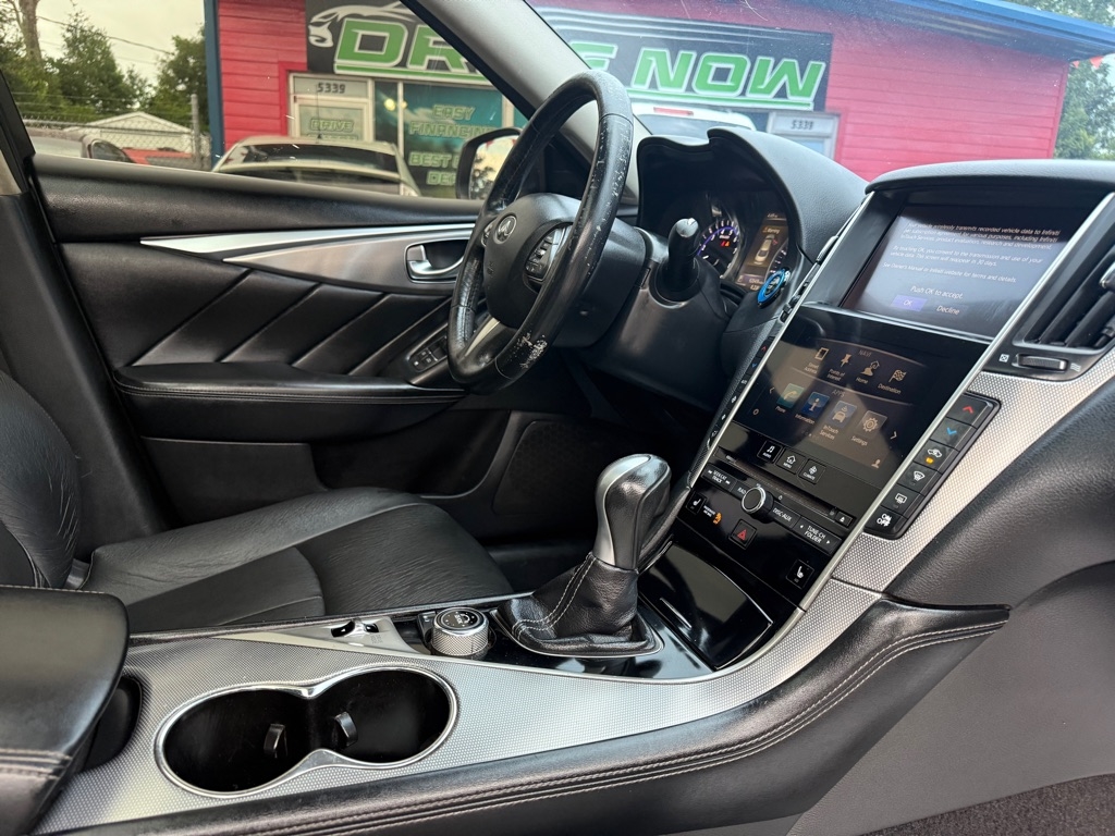 Infiniti Q50 3.0t Premium AWD 2016 Infiniti Q50 3.0t Premium AWD 2016