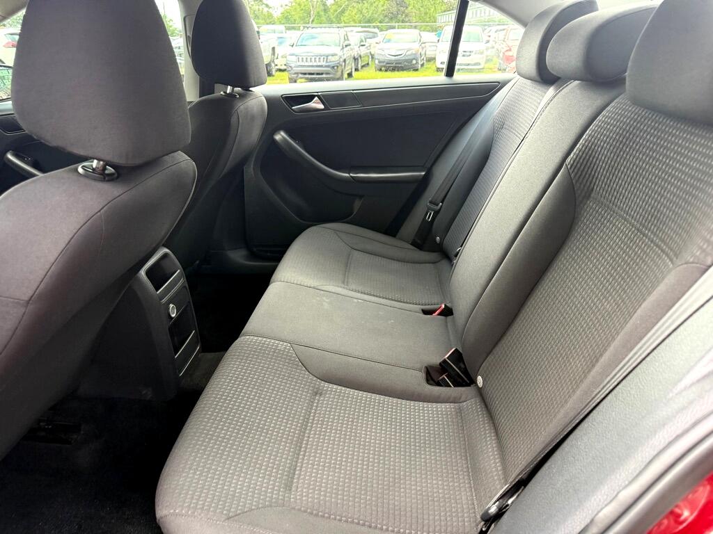 Volkswagen Jetta 1.4T S 6A 2016 Volkswagen Jetta 1.4T S 6A 2016