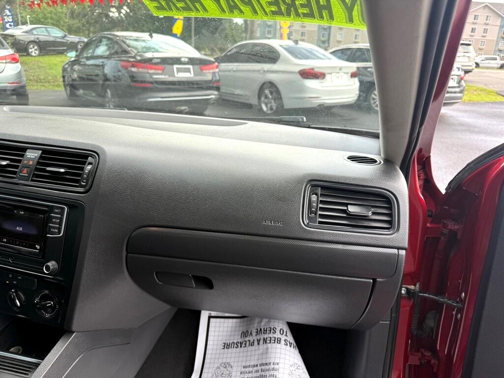 Volkswagen Jetta 1.4T S 6A 2016 Volkswagen Jetta 1.4T S 6A 2016