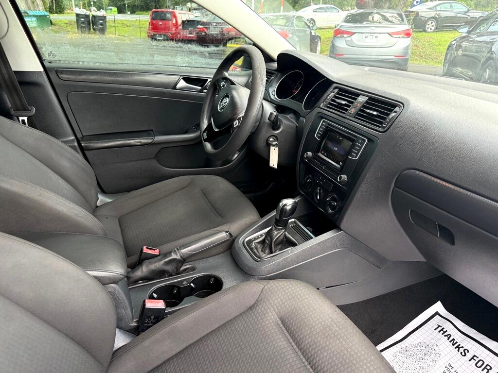 Volkswagen Jetta 1.4T S 6A 2016 Volkswagen Jetta 1.4T S 6A 2016